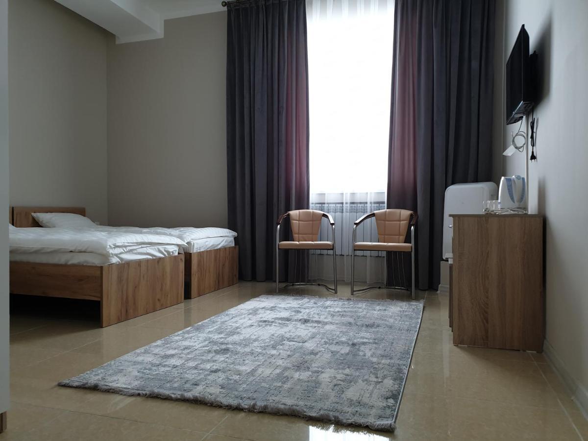 Station Hostel Atyrau Ngoại thất bức ảnh